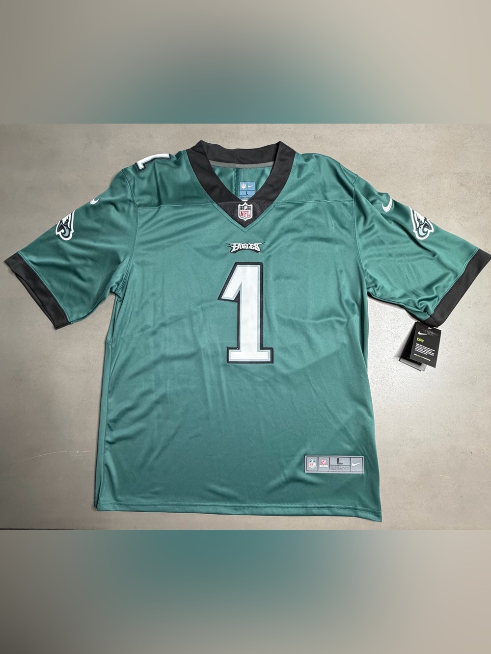 Philadelphia Eagles Nike NFL On Field Jersey #1 Hurts NWT - L